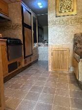 Okanagan 'The Ultimate Suite' Truck Camper - Photo 6