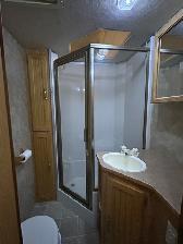 Okanagan 'The Ultimate Suite' Truck Camper - Photo 9