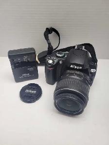 Nikon D40x 10MP DSLR w/18-55mm lens
