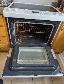 Kenmore Ceramic Top Stove - Photo 3