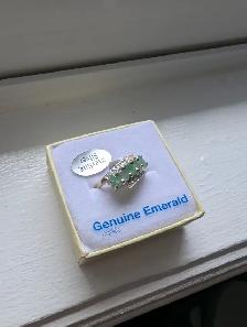 Brand New Silver Natural Emerald Ring For Sale - Photo 2