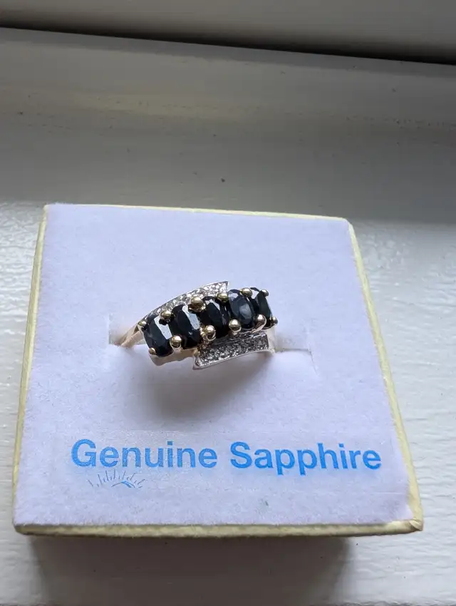 Brand New Silver Natural Blue Sapphire Ring For Sale