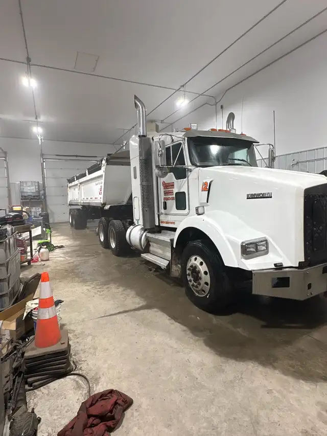 Hiring Class 1 End Dump Driver $400 sign on bonus