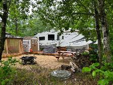 40 foot Durango fifth wheel seasonal lot