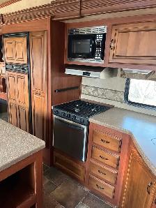 40 foot Durango fifth wheel seasonal lot - Photo 9
