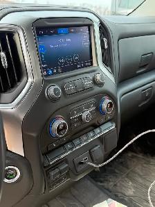 Chevrolet Silverado RST - Photo 6