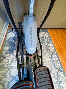 PRO-FORM ENDUARANCE 520E - Photo 4