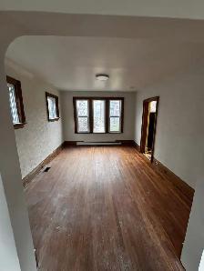 Heritage Upper Unit for Rent – 762 Victoria Ave, Windsor ON - Photo 10