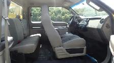 08 Ford F350 diesel 4x4 Service Truck with hydraulic tailgate - Photo 6