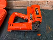 Paslode 16-18 Gauge Cordless Finish Nailer 1 Battery 3 Cartiges - Photo 6