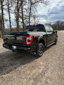 2022 Ford F-150 Lariat – One Owner – Fresh Manitoba Safety - Photo 3