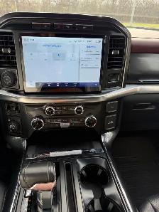 2022 Ford F-150 Lariat – One Owner – Fresh Manitoba Safety - Photo 6