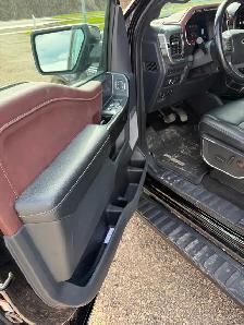 2022 Ford F-150 Lariat – One Owner – Fresh Manitoba Safety - Photo 7