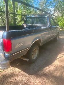 1987 Ford f150 4x4, 302 4-speed, $3500. 306-290-4877 - Photo 3