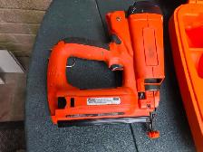 Paslode Cordless 16 Gauge Straight Finish Nailer Battery 3 Fuel - Photo 4