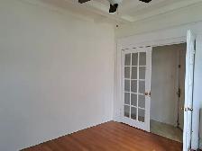 Centrally located 2 bedroom, 2 bathroom unit w/ parking - Photo 12