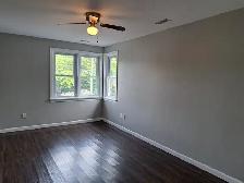 Bright & spacious 2 bedroom upper unit, minutes to PRHC - Photo 9