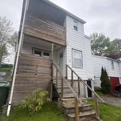 16 COTTAGE ROAD - UPPER&LOWER UNITS AVAILABLE NOW! LAUNDRY INCL