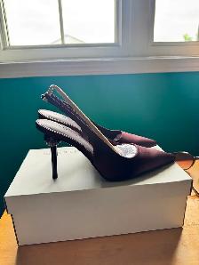 BRAND NEW Charles & Keith Heels size 38 - Maroon/ Plum Satin