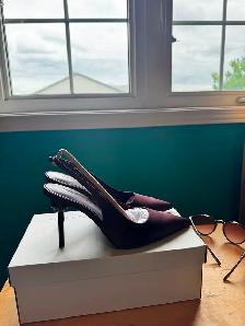 BRAND NEW Charles & Keith Heels size 38 - Maroon/ Plum Satin - Photo 4