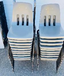 Children’s Chairs - Photo 3