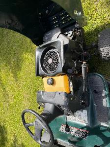 Ride on Mower - Photo 5
