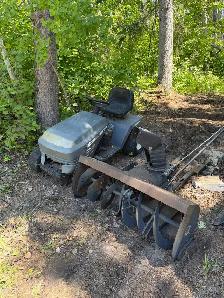 Ride on Mower - Photo 6