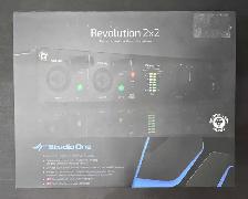 NEW STUDIO ONE REVOLUTION 2X2