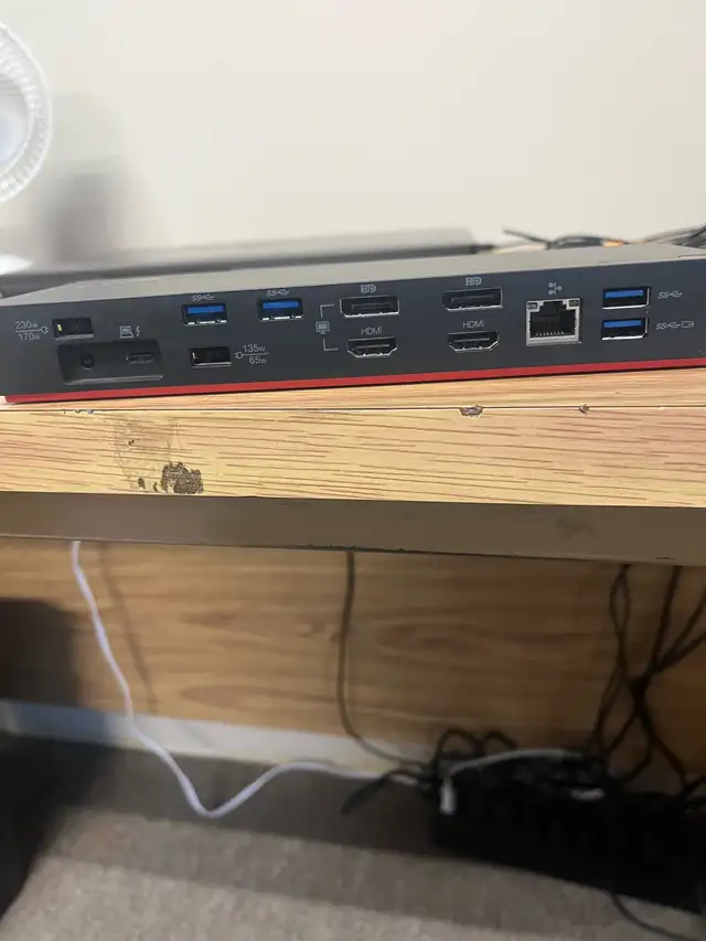 Lenovo ThinkPad Thunderbolt 3 Workstation Doc Gen 2 DK1841 40AN