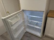 Stove, Washer/Dryer and Fridge in Excellent Condition - Photo 9