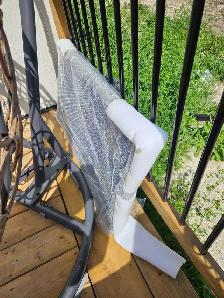 Patio table - Photo 2