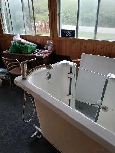 Walk in Tub with seat