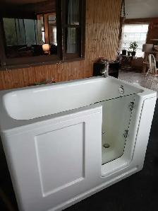 Walk in Tub with seat - Photo 7