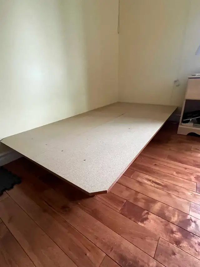 base de lit simple - bon état