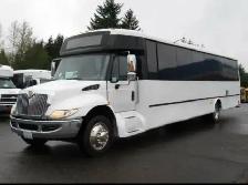 Parking spots for rent for Motor coach Buses Vans North York. - Photo 3