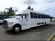 Parking spots for rent for Motor coach Buses Vans North York. - Photo 4