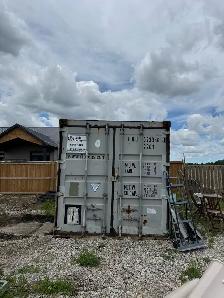 20’ Container - Photo 2