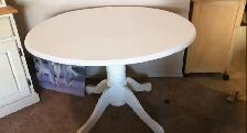 4 chairs and table for $39 - Photo 2