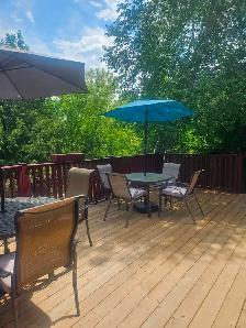 2 Bedrooms 2 Walkouts Ravine View Split Level Apartment For Rent - Photo 2