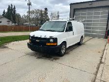 2011 Chevrolet Express AWD - Photo 10
