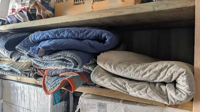 moving blankets