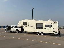 2008 Ford F350. WITH TRAILER. V10 Gas. 6.8 L, Super Duty Lariat. - Photo 2