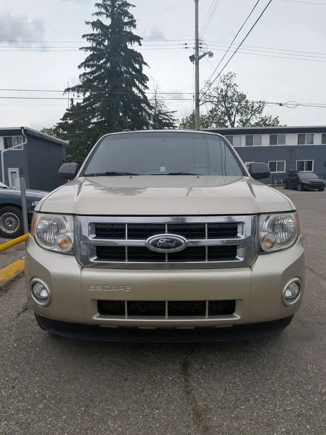 LOW KMs 2012 Ford Escape for sale