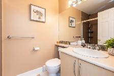 4br 3 Bath w/Cozy Patio South Surrey Whiterock - Photo 16