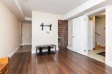 4br 3 Bath w/Cozy Patio South Surrey Whiterock - Photo 19