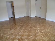 Bachelor Apartment - walk to Subway !!! - Photo 5