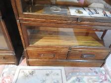 Unique 3 glass level antique barrister bookcase with 2 drawers - Photo 3