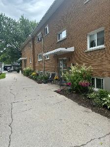2 Bedroom Apartment Near Downtown Perth