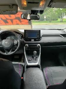 2020 Toyota Rav 4  LE Hybrid - Photo 4