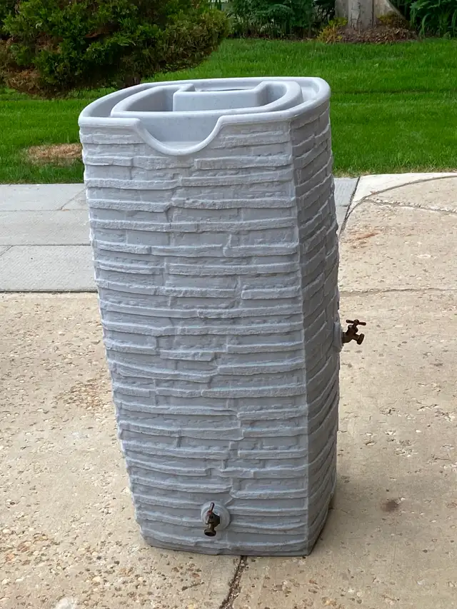 Impressions Riverwalk 50 Gal. Dark Granite Rain Barrel